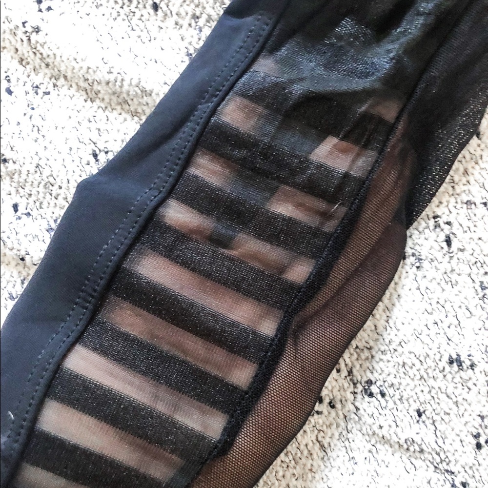 SOLD Onzie NWT black mesh pants size XS - Picture 6 of 7